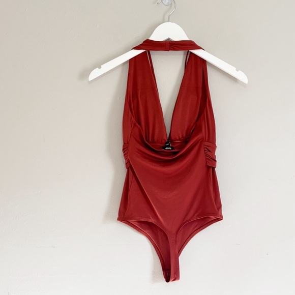 New EXPRESS Women’s Red Contour Body Suit Thong Ruched Padded Bust Size Small - Picture 5 of 9